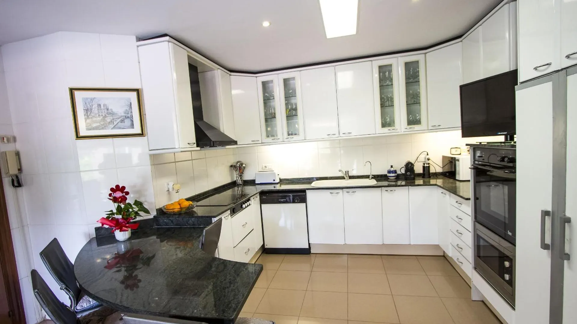 Villa Nature, Pool, Tennis, Aircon Only 15 Minutes To Barcelona! Sabadell Spain