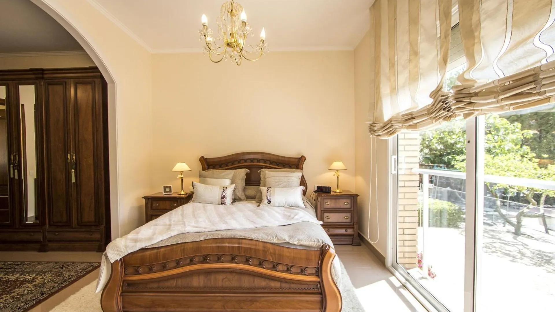Villa Nature, Pool, Tennis, Aircon Only 15 Minutes To Barcelona! Sabadell